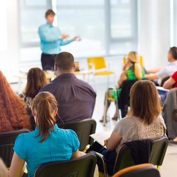 colaboradores-de-empresas-associadas-ACIJ-tem-desconto-em-pos-graduacao-acij