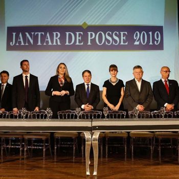 acij-empossa-diretoria-para-mais-um-mandato-premia-nucleos-homenageia-conselheiros-1