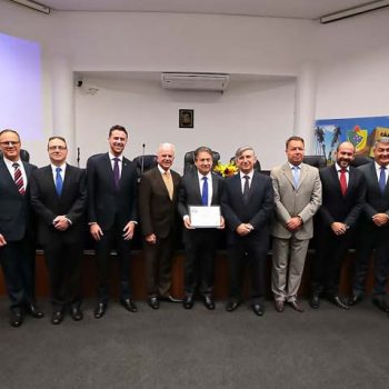 presidente-da-acij-e-cidada-honorario-de-joinville