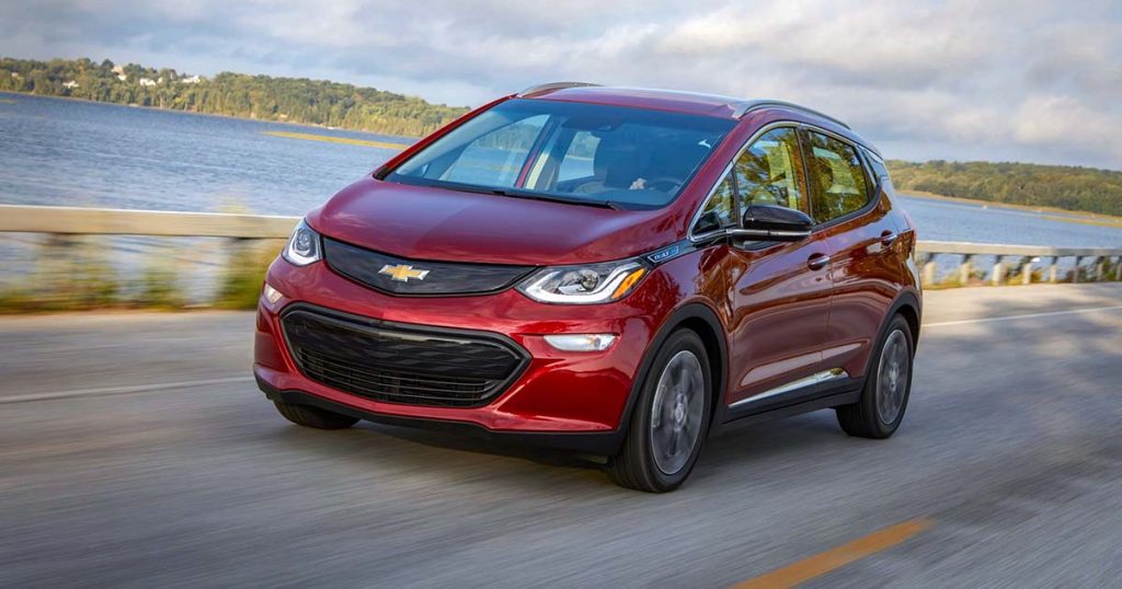 na-acij-general-motors-apresenta-carregador-de-carro-eletrico-e-investimentos-em-tecnologia-e-sustentabilidade