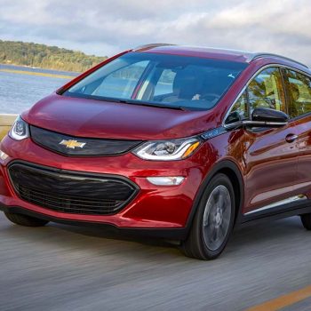 na-acij-general-motors-apresenta-carregador-de-carro-eletrico-e-investimentos-em-tecnologia-e-sustentabilidade