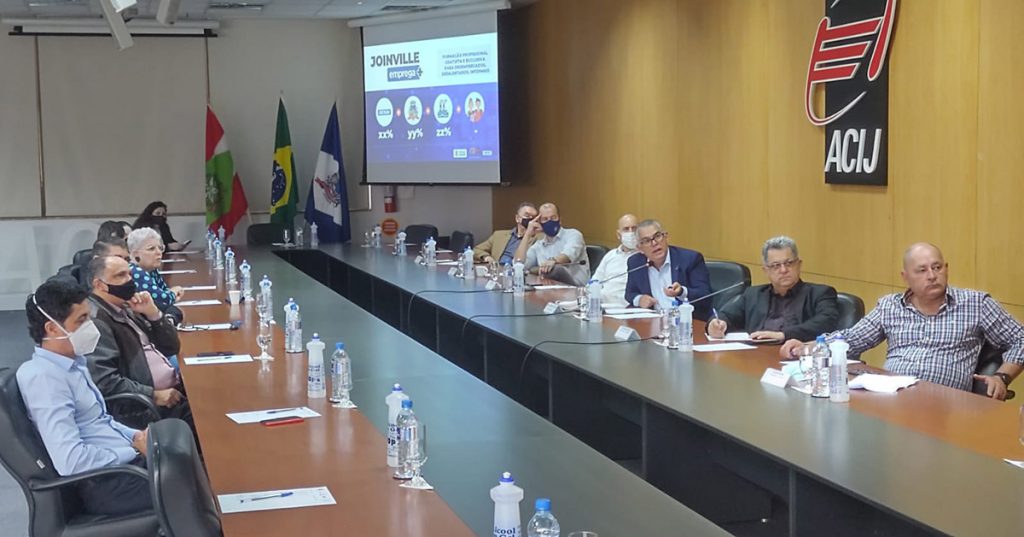conselho-das-entidades-vai-articular-apoio-para-manutencao-do-observatorio-social-do-brasil-joinville