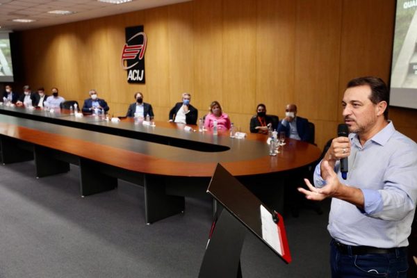 na-acij-governador-carlos-moises-apresenta-balanco-das-principais-acoes-do-estado-para-joinville-
