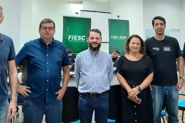 programa-joinville-emprega-mais-ja-totaliza-883-candidatos-cadastrados-para-cursos-gratuitos-de-desenvolvimento