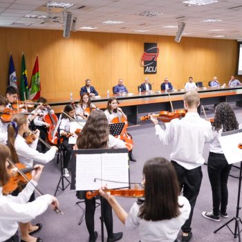 na-reuniao-do-conselho-da-acij-musicarium-destaca-beneficios-sociais-do-empreendimento-cultural-1