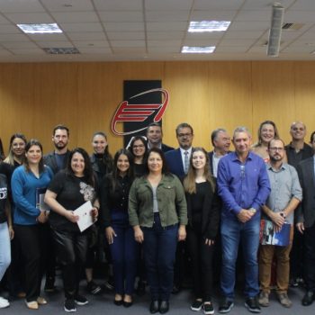 empresarios-de-associacoes-do-sudoeste-do-parana-fazem-benchmaking-na-acij