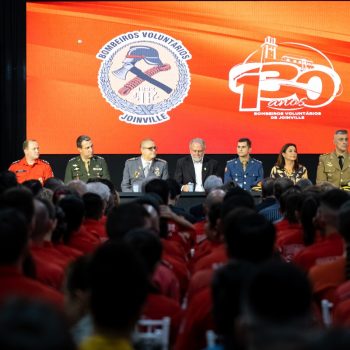 homenagens-musica-e-emocao-nos-130-anos-do-corpo-de-bombeiros-voluntarios-de-joinville