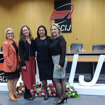 nucleo-das-mulheres-empreendedoras-celebra-27-anos-com-painel-os-desafios-da-lideranca-femininas-exposicao-e-coquetel