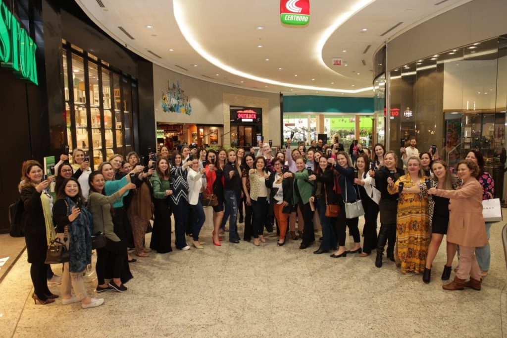 nucleo-de-mulheres-empreendedoras-da-acij-promove-encontro-e-exposicao-de-fotografias-no-garten-shopping-