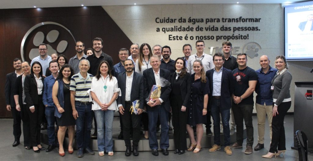 diretores-conselheiros-associados-e-parceiros-prestigiam-encerramento-do-programa-gestao-compartilhada-em-2022-