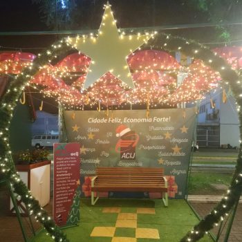 acij-participa-mais-uma-vez-da-programacao-de-natal-vVisite-o-espaço-que-a-entidade-preparou-na-praca-dario-salles