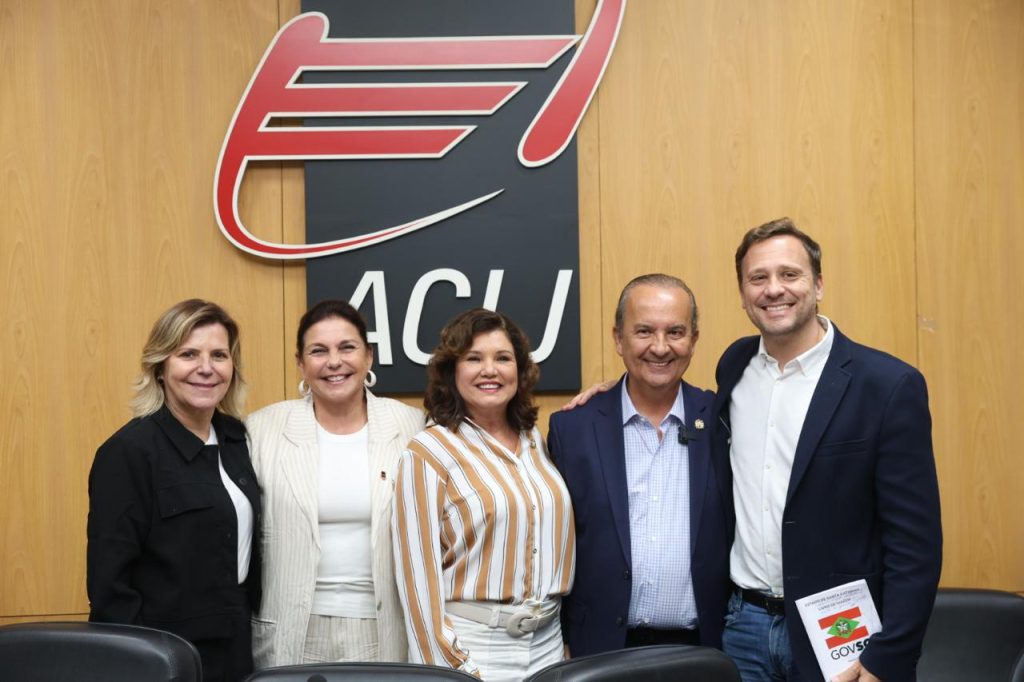 acoes-do-governo-do-estado-para-joinville-e-regiao-sao-apresentadas-em-painel-na-acij-