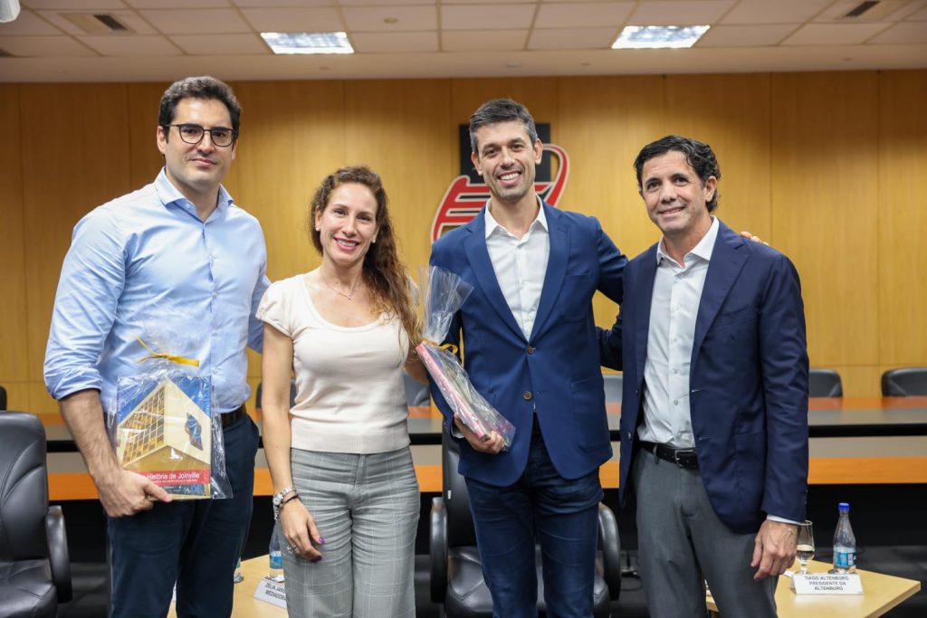 altenburg-tecnofibras-compartilham-aprendizados-plenria-acij-governanca-corporativa-empresas-familiares-