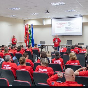 bombeiros-voluntarios-lancam-campanha-restauracao-colegio-conselheiro-mafra-sera-sede-programa-bombeiro-mirim