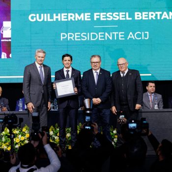 jantar-posse-2025-acij-reune-cerca-700-liderancas-politicas-empresariais-santa-catarina
