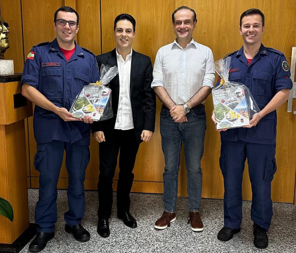 acij-recebe-corpo-bombeiros-militar-dialogo-sobre-seguranca-vistorias-joinville