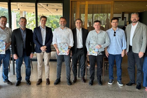 bandeira-infraestrutura-acij-liderancas-regiao-alinham-demandas-com-secretario-jerry-comper