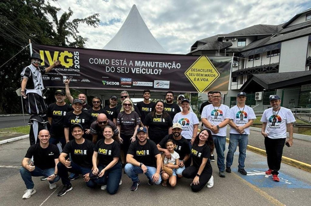 inspecao-veicular-gratuita-teve-participacao-de-mais-100-pessoas