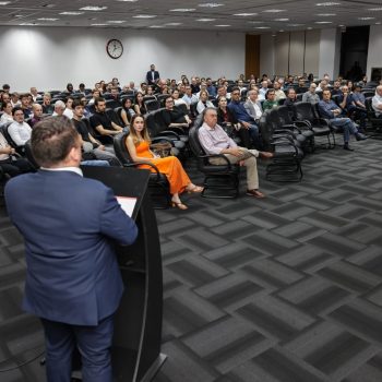 plenaria-acij-participacao-xp-investimento-manchester-investimentos-bombeiros-voluntarios-lota-salao-nobre-schulz-