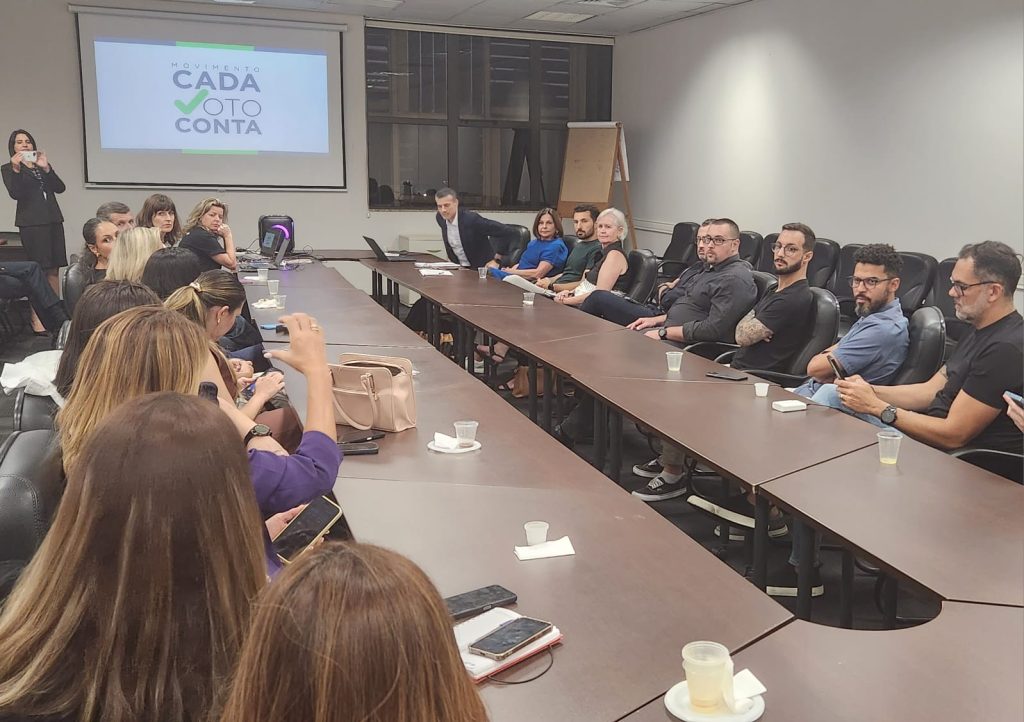 vp-margi-loyola-compartilha-conselho-nucleos-acij-detalhes-movimento-cada-voto-conta