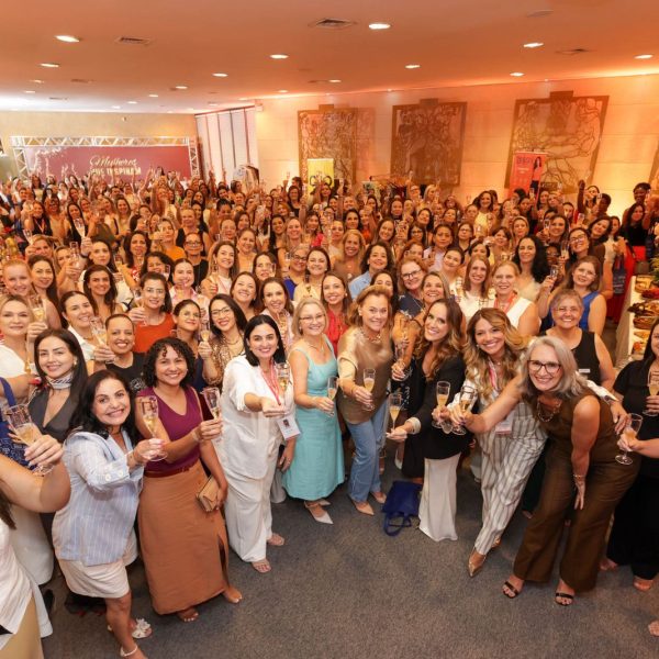 mulheres-que-inspiram-reune-mais-260-empresarias-evento-realizado-acij