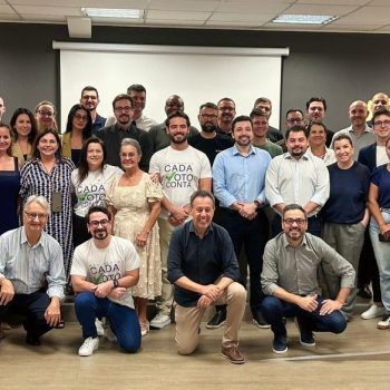 movimento-cada-voto-conta-realiza-blitz-dias-18-25-abril-ruas-joinville