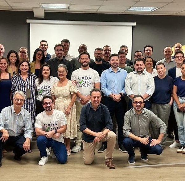 movimento-cada-voto-conta-realiza-blitz-dias-18-25-abril-ruas-joinville