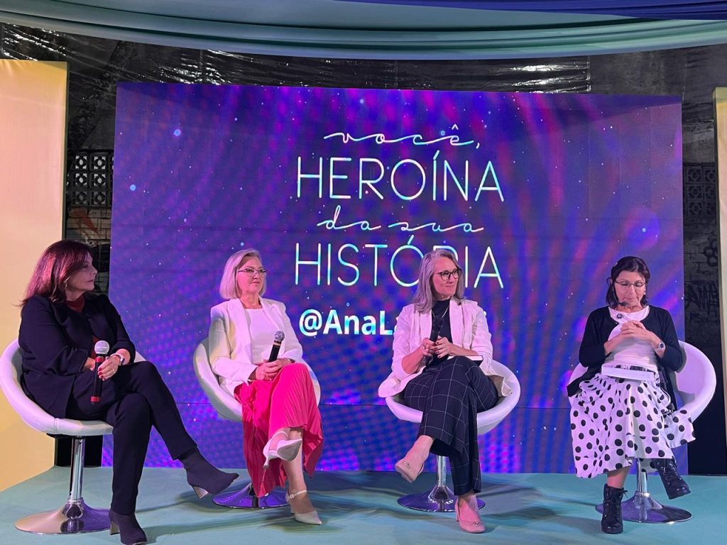 biografa-premiada-academia-catarinense-letras-reune-liderancas-acij-festival-literario-sc
