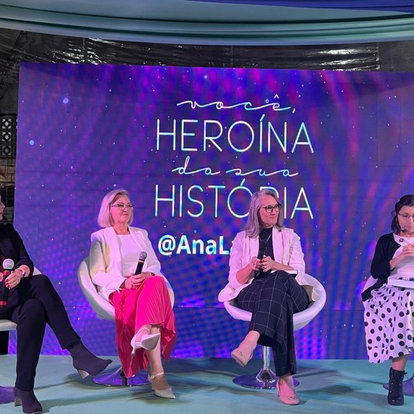 biografa-premiada-academia-catarinense-letras-reune-liderancas-acij-festival-literario-sc