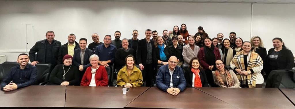 eleicao-homenagem-marcam-ultima-reuniao-conselho-nucleos-sob-presidencia-eviline-neermann-1