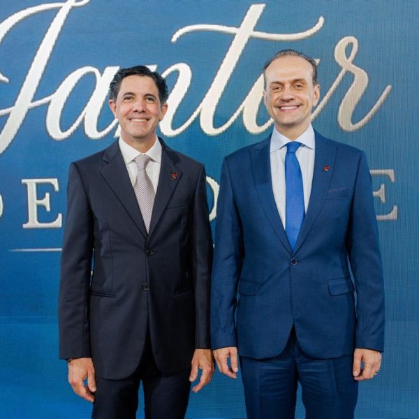 jantar-de-posse-da-acij-reune-830-liderancas-empresariais-autoridades-publicas-associados-parceiros