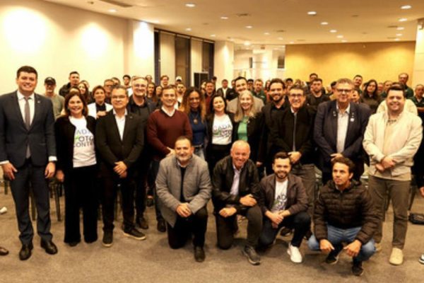 palestra-marketing-digital-movimento-cada-voto-conta-reune-mais-100-pre-candidatos-partidos-