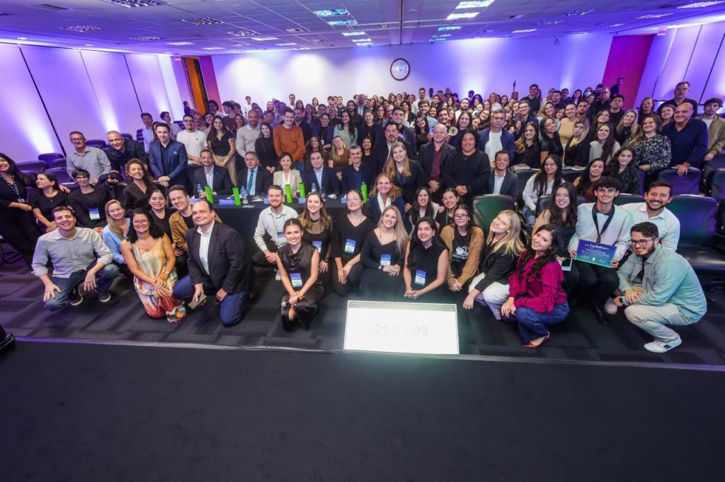 pitch-day-premiacao-marcam-encerramento-hackathon-inova-comex-2026